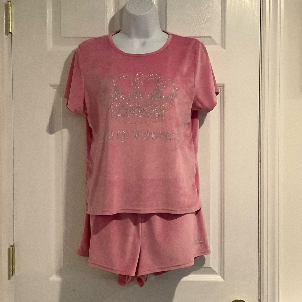 JUICY COUTURE NWOT 2pc Y2K Pink Velour Barbiecore Shorts Pajama Lounge Set L
